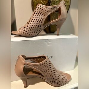 Style & Co Haddieep Sandalwood Shoes